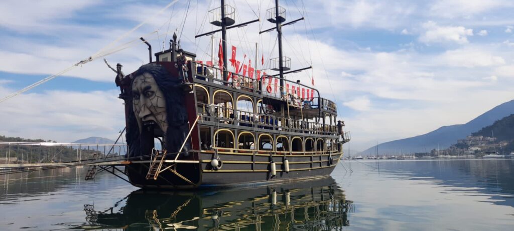 &Ouml;l&uuml;deniz Tekne Turu Salazar